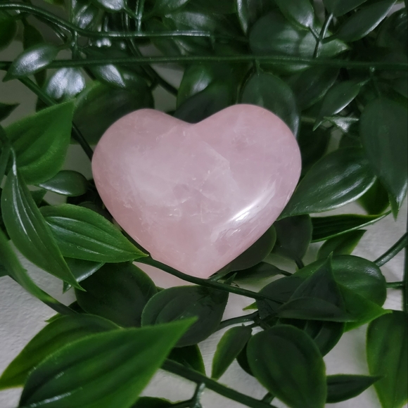 Rose Quartz heart - Picture 1 of 3